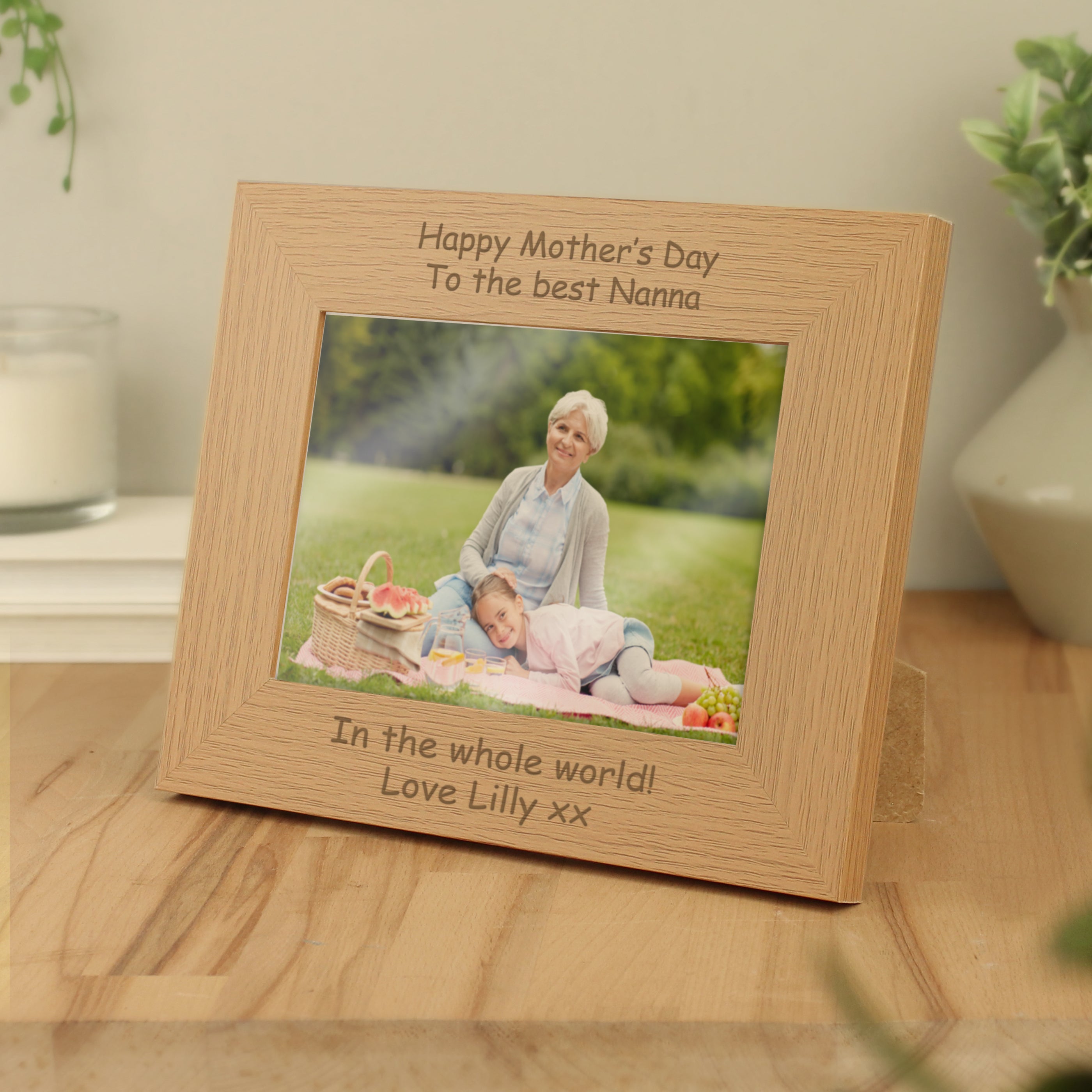 Personalised Landscape 5x7 Landscape Oak Finish Photo Frame