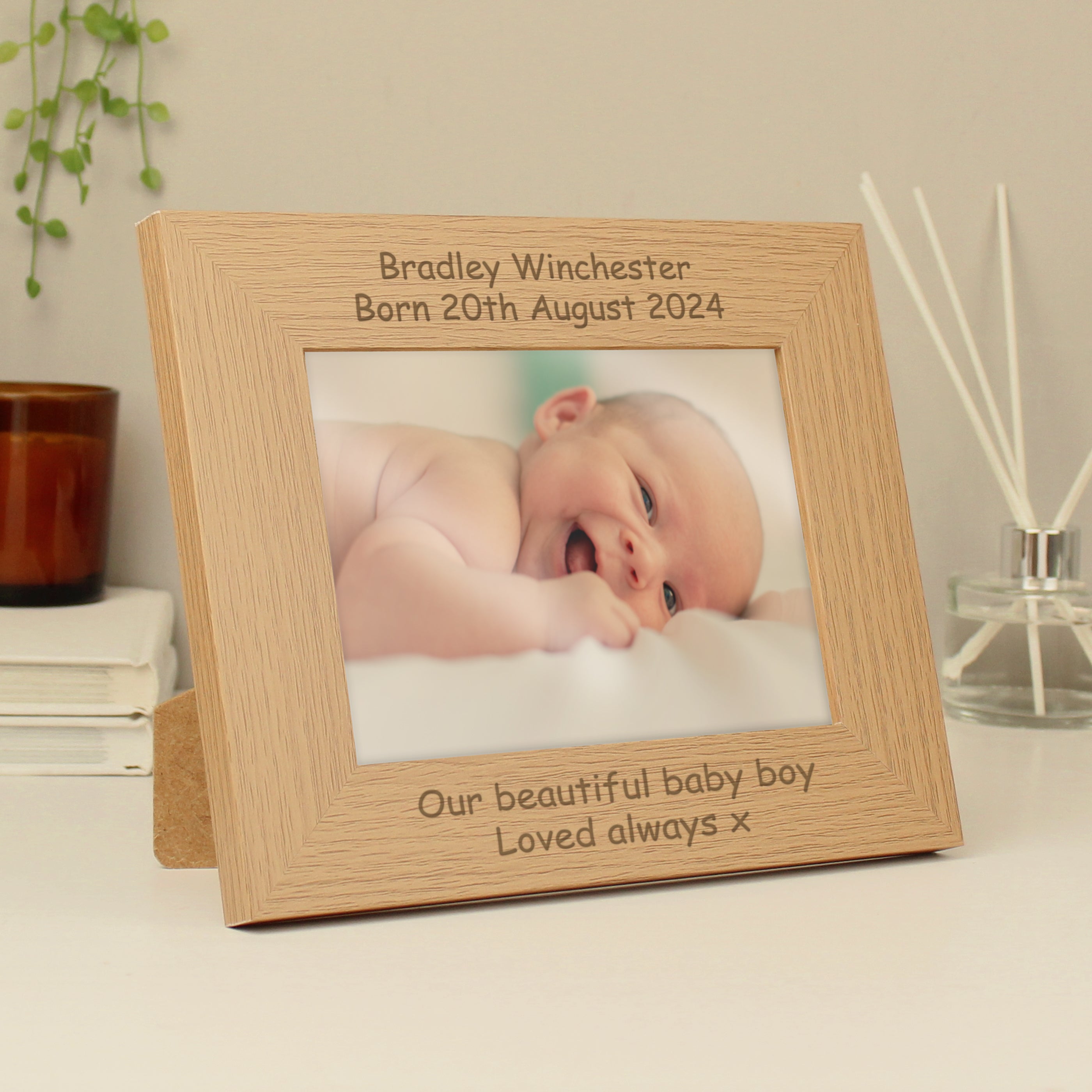 Personalised Landscape 5x7 Landscape Oak Finish Photo Frame