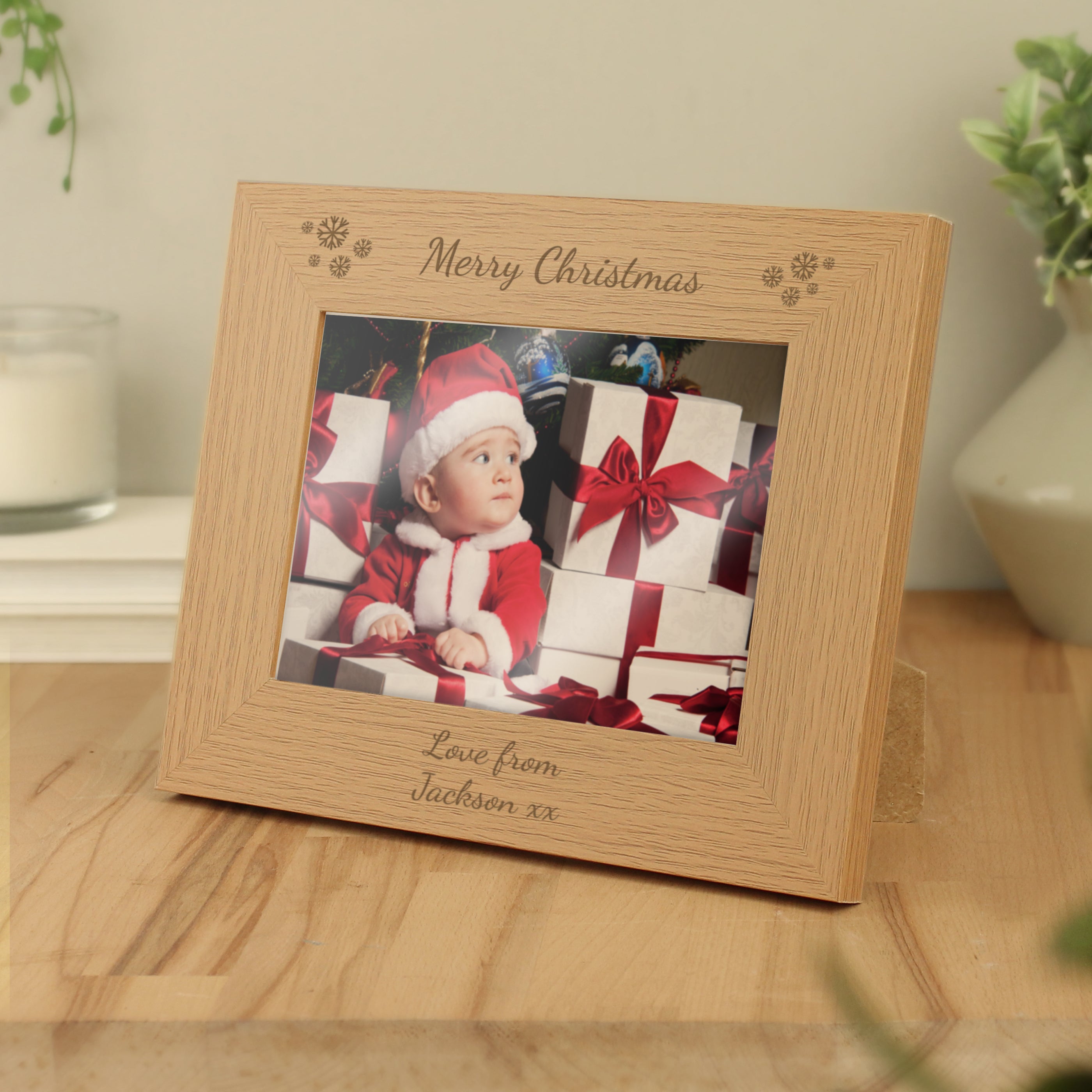 Personalised Snowflake 5x7 Landscape Oak Finish Photo Frame