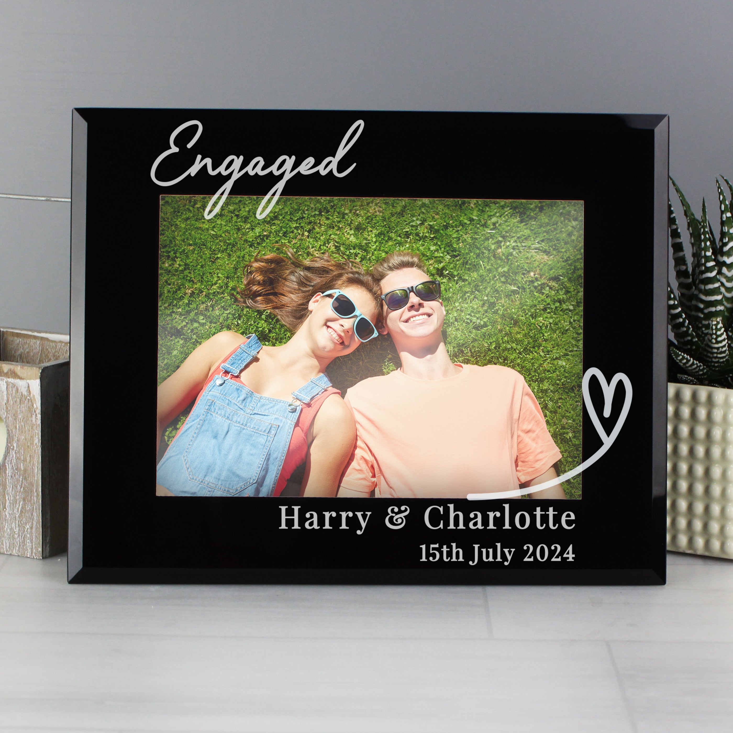 Personalised Heart Black Glass 5x7 Photo Frame