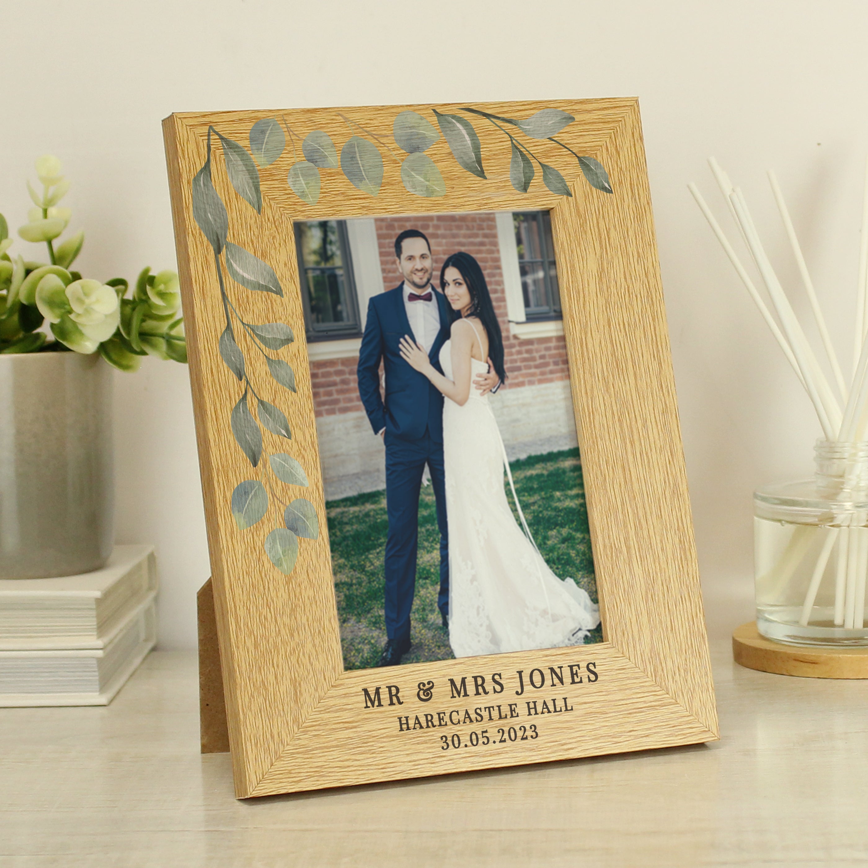 Personalised Botanical 6x4 Oak Finish Photo Frame