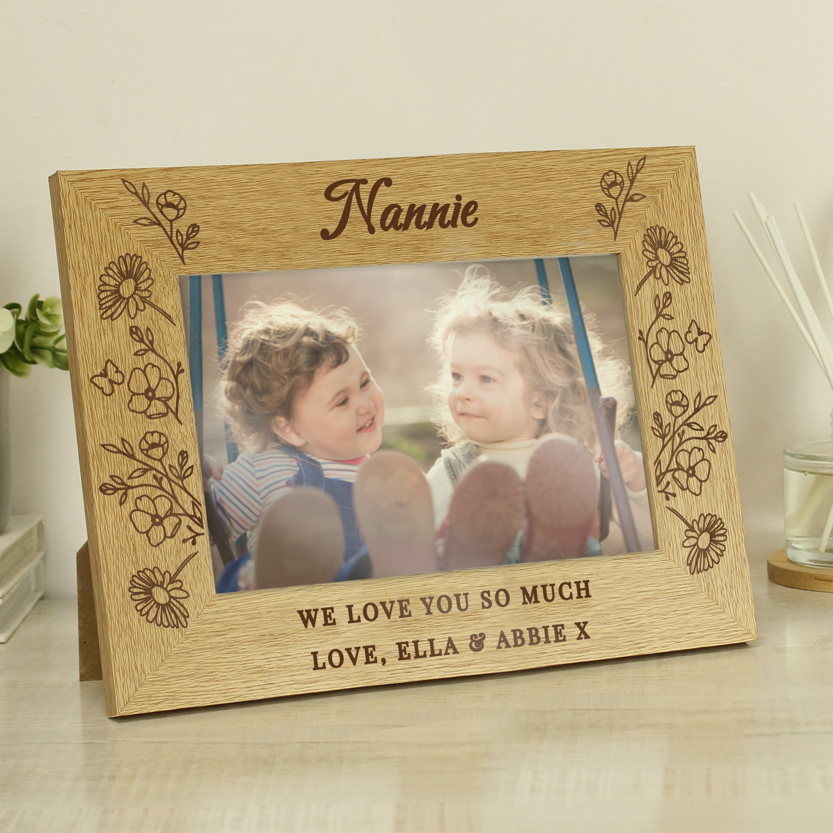 Personalised Wild Flowers 6x4 Oak Finish Photo Frame