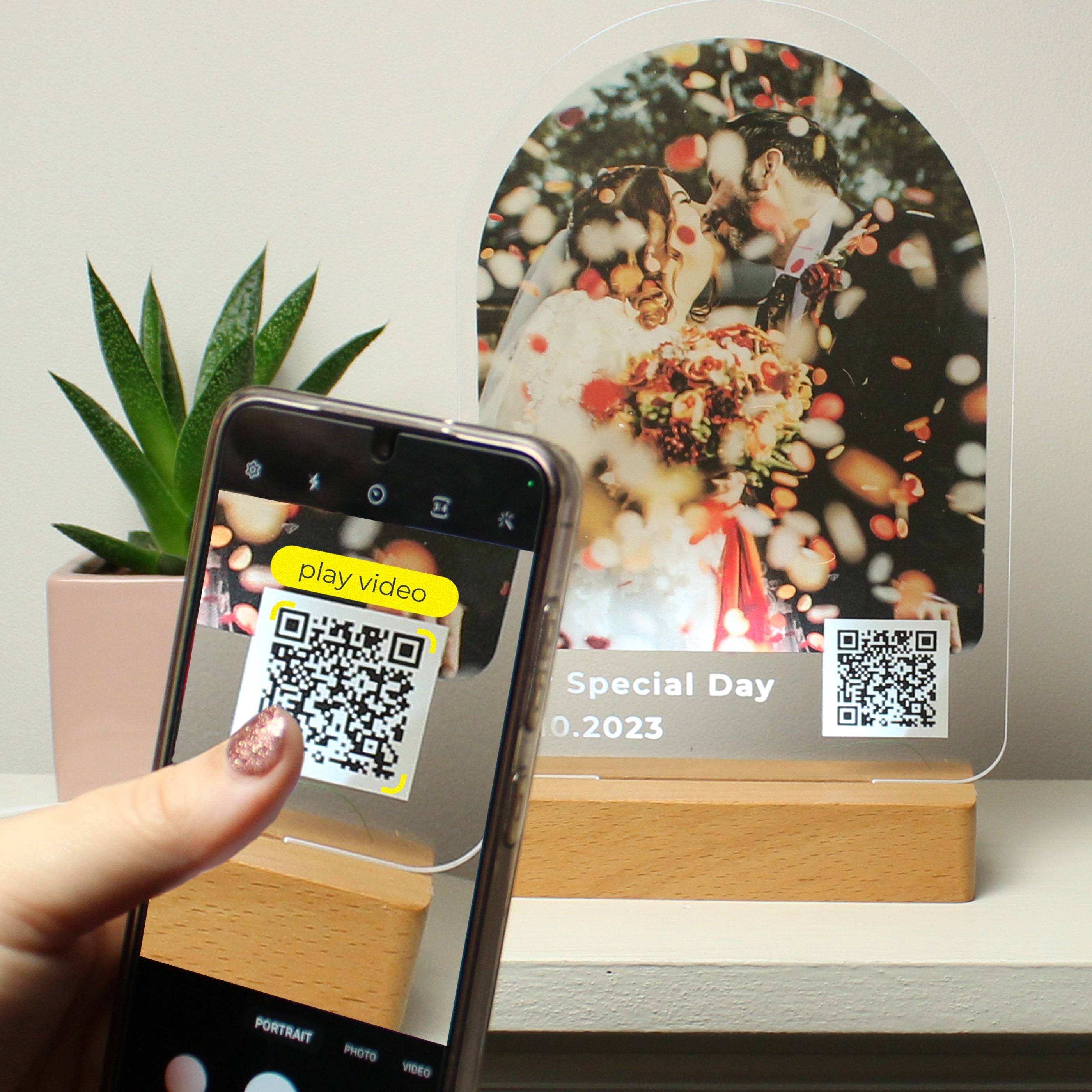 Personalised QR Photo Upload LED Light